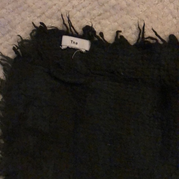 TNA shall or scarf. - Picture 3 of 3